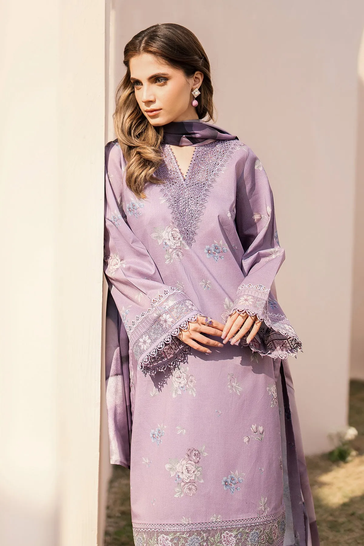 EMBROIDERED PRINTED LAWN UF-600